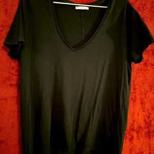 Zara Trafuluc V-neck Tshirt